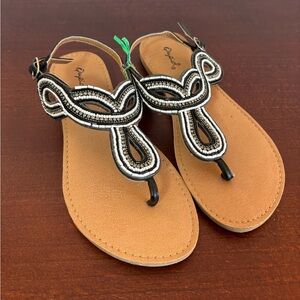 Qupid Women's Size 6.5 Black and White Beaded Thong Sandals